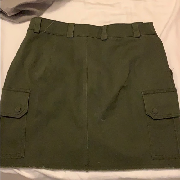 Forever 21 Army Green Skirt - Picture 2 of 5